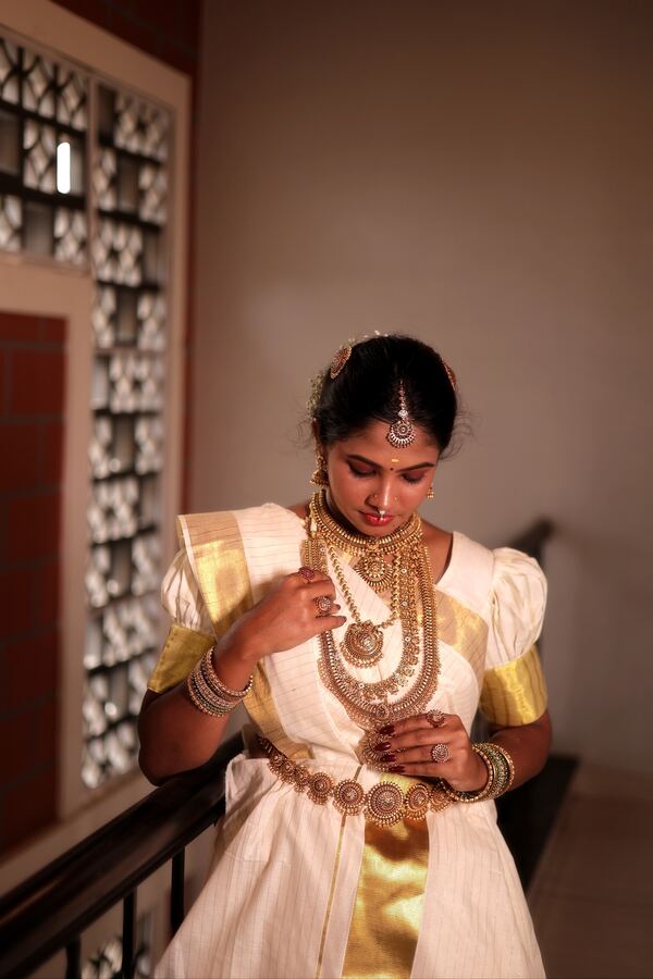 Basic bridal makeup for a traditional bride in Madurai